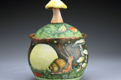 sm.-snail-jar