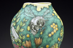 bee-vase-1