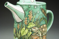 turtle-water-pitcher-front