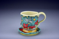 bee-cup-and-saucer